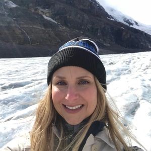 Hello! Thanks for shopping my closet!